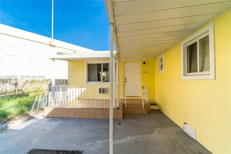 1021 NW 23rd Avenue Miami FL 33125