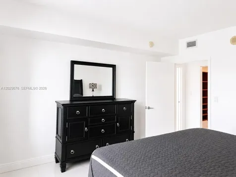 325 S Biscayne Boulevard Miami FL 33131