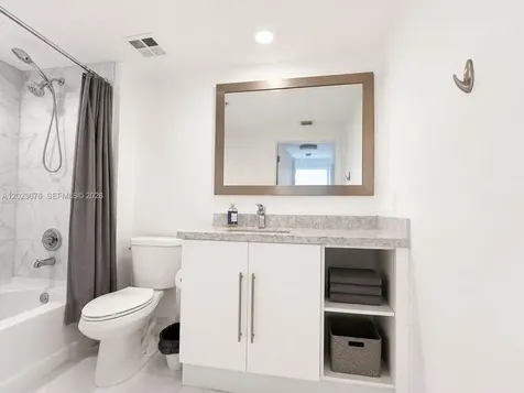 325 S Biscayne Boulevard Miami FL 33131