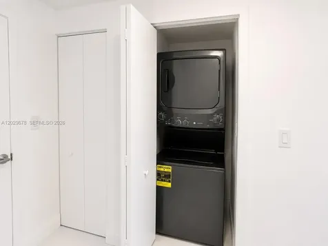 325 S Biscayne Boulevard Miami FL 33131