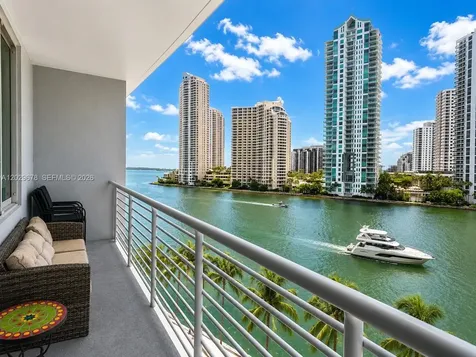 325 S Biscayne Boulevard Miami FL 33131