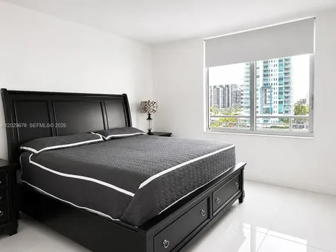325 S Biscayne Boulevard Miami FL 33131