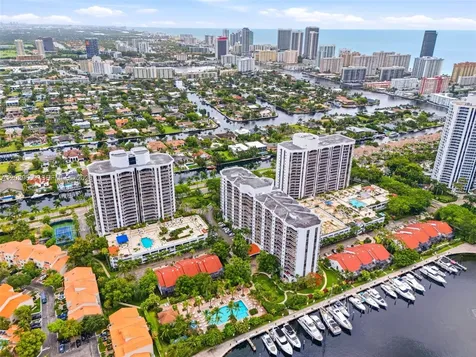 3610 Yacht Club Drive Aventura FL 33180