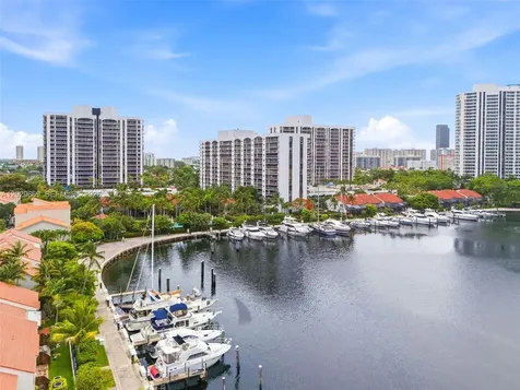 3610 Yacht Club Drive Aventura FL 33180