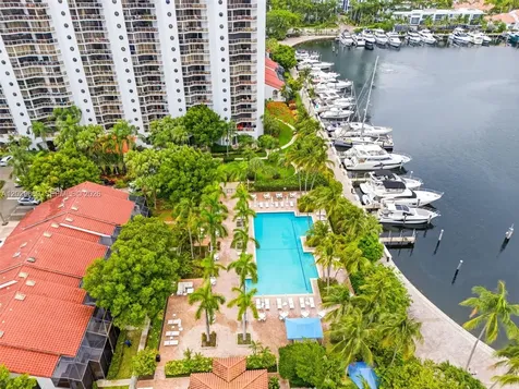 3610 Yacht Club Drive Aventura FL 33180