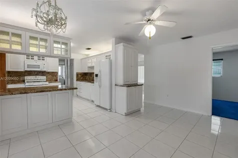 5830 SW 89th Court Miami FL 33173