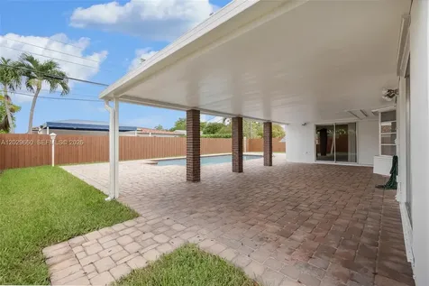5830 SW 89th Court Miami FL 33173