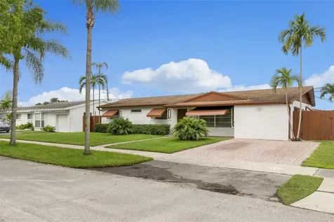 5830 SW 89th Court Miami FL 33173