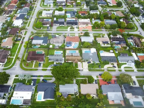 5830 SW 89th Court Miami FL 33173