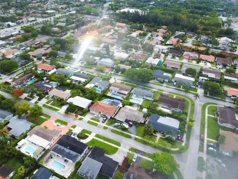 5830 SW 89th Court Miami FL 33173