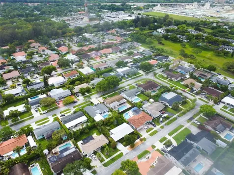 5830 SW 89th Court Miami FL 33173