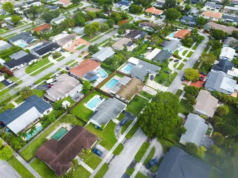 5830 SW 89th Court Miami FL 33173
