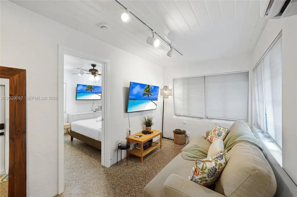 725 SW 2nd Court Fort Lauderdale FL 33312