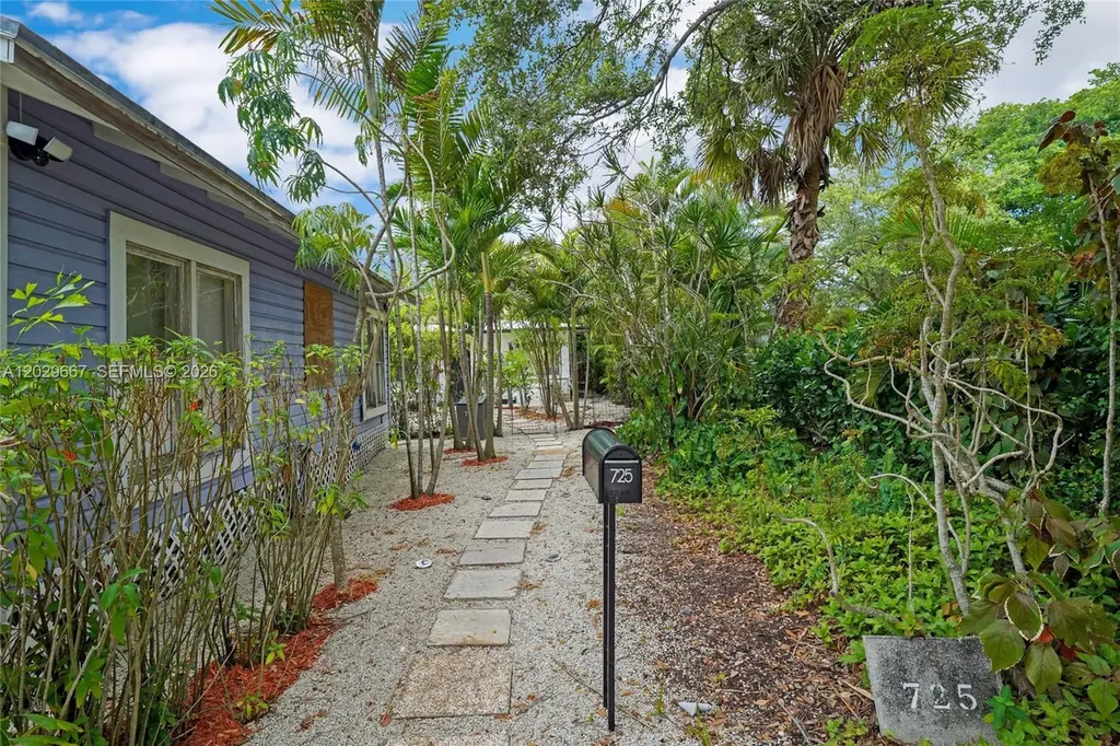 725 SW 2nd Court Fort Lauderdale FL 33312
