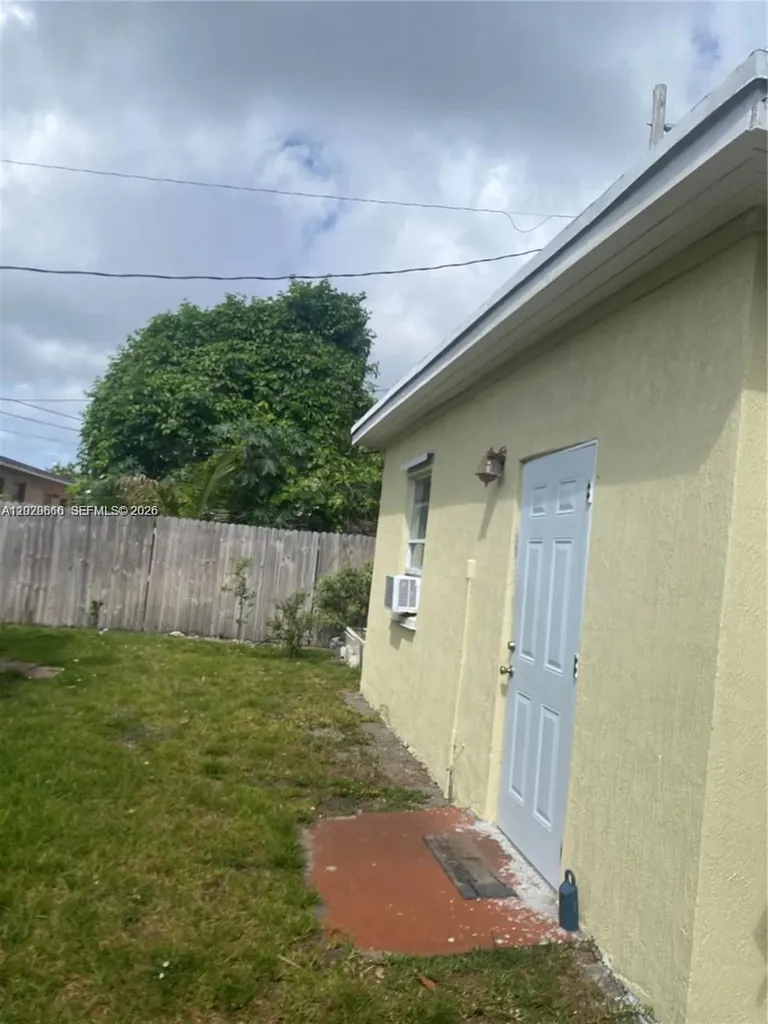 115 NE 192nd Street Miami FL 33179