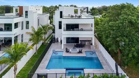 2613 Center Avenue Fort Lauderdale FL 33308