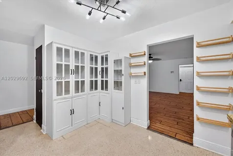 5501 Pine Terrace Plantation FL 33317