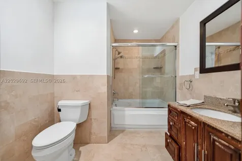 5501 Pine Terrace Plantation FL 33317