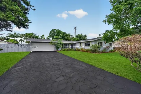 5501 Pine Terrace Plantation FL 33317