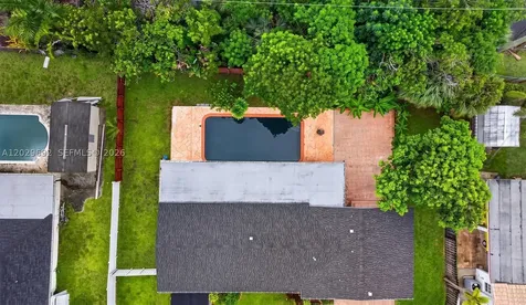 5501 Pine Terrace Plantation FL 33317