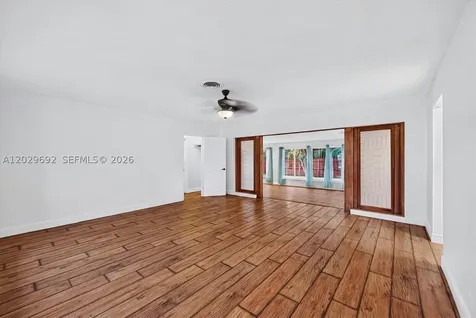 5501 Pine Terrace Plantation FL 33317