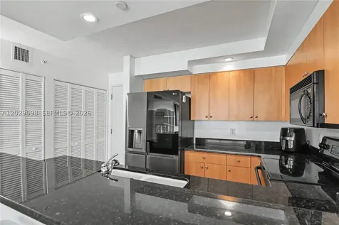 6917 Collins Avenue Miami Beach FL 33141