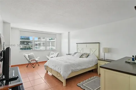 6917 Collins Avenue Miami Beach FL 33141