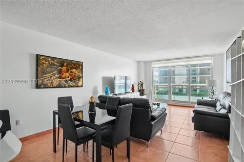 6917 Collins Avenue Miami Beach FL 33141