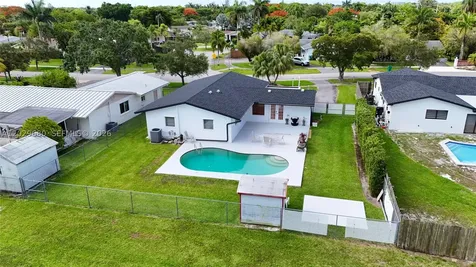 9605 SW 187th Street Cutler Bay FL 33157