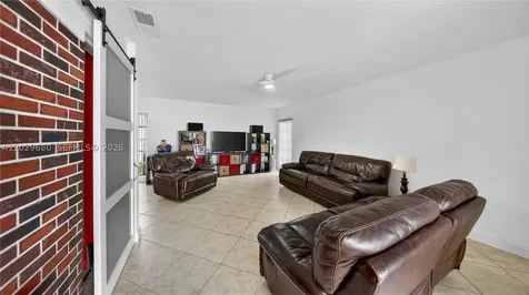 9605 SW 187th Street Cutler Bay FL 33157
