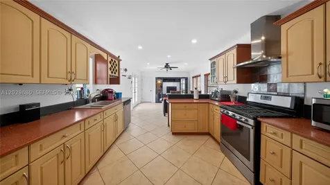 9605 SW 187th Street Cutler Bay FL 33157