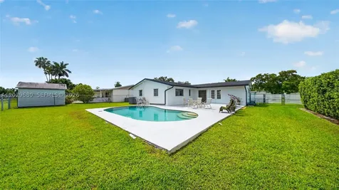 9605 SW 187th Street Cutler Bay FL 33157