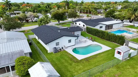 9605 SW 187th Street Cutler Bay FL 33157