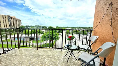 1465 NE 123rd Street North Miami FL 33161