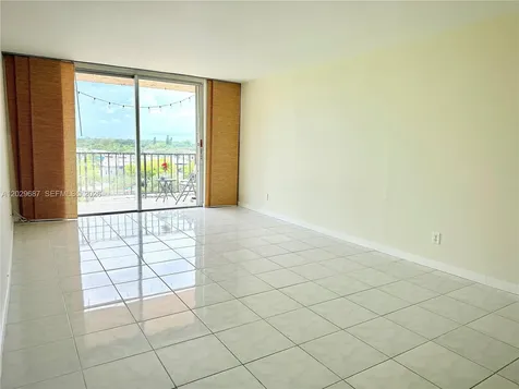 1465 NE 123rd Street North Miami FL 33161