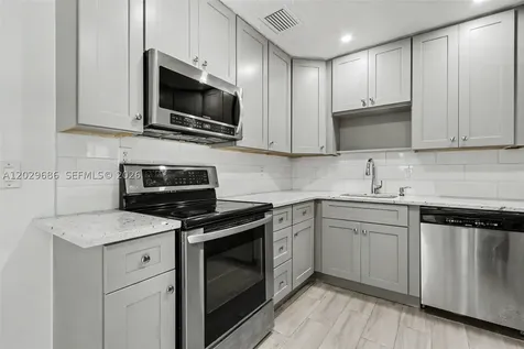 6230 SW 16th Court North Lauderdale FL 33068