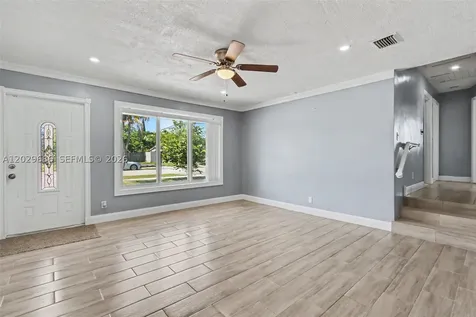 6230 SW 16th Court North Lauderdale FL 33068