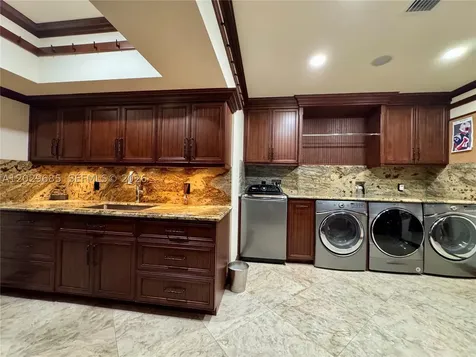 10445 Canterbury Court Davie FL 33328