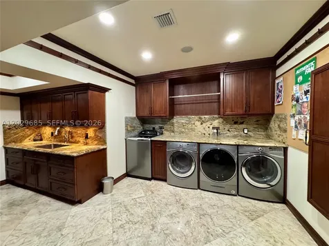10445 Canterbury Court Davie FL 33328