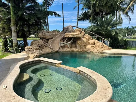 10445 Canterbury Court Davie FL 33328