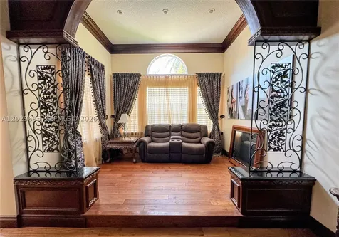 10445 Canterbury Court Davie FL 33328