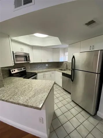 8323 Lake Drive Doral FL 33166