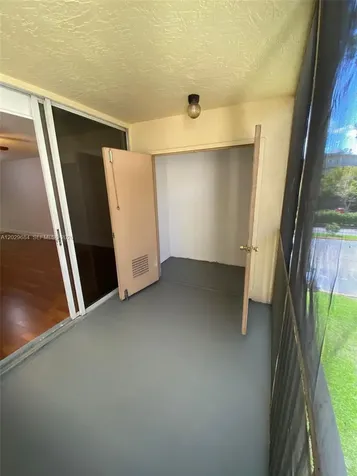 8323 Lake Drive Doral FL 33166