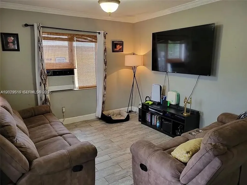 1752 Lauderdale Manor Drive Fort Lauderdale FL 33311