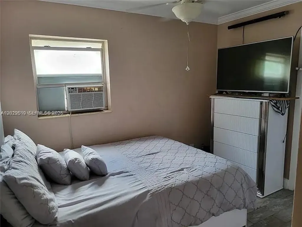 1752 Lauderdale Manor Drive Fort Lauderdale FL 33311
