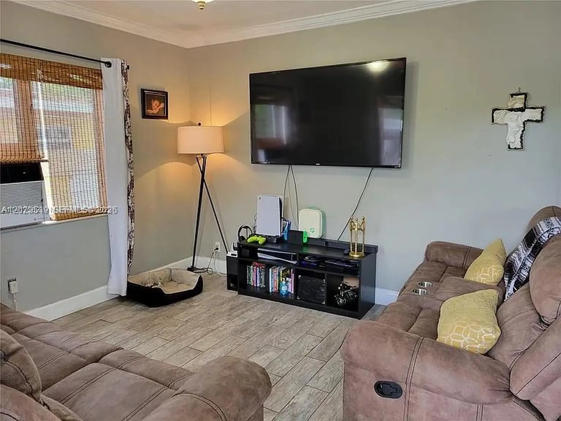 1752 Lauderdale Manor Drive Fort Lauderdale FL 33311
