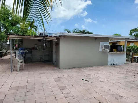 1752 Lauderdale Manor Drive Fort Lauderdale FL 33311