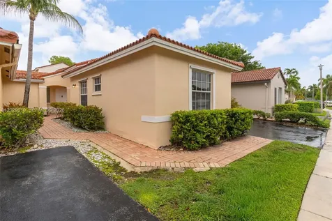 17953 SW 11th Street Pembroke Pines FL 33029