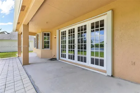 1140 Cedar Falls Drive Weston FL 33327