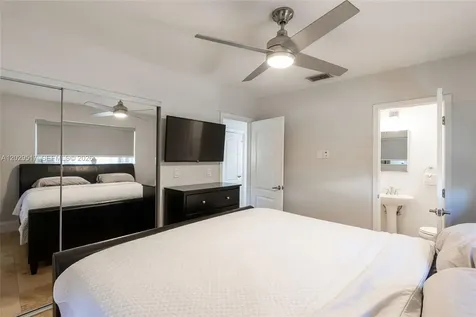 8595 SW 128th Street Miami FL 33156